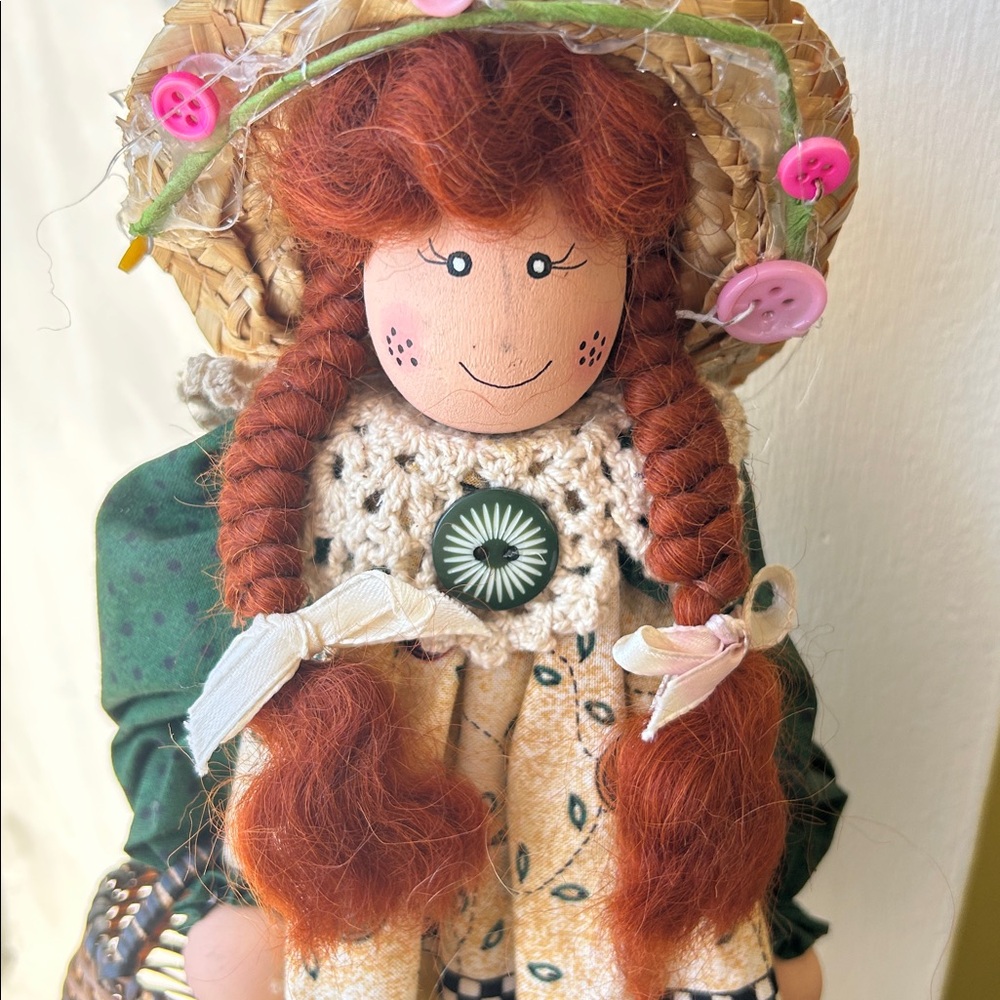 Homemade button doll with braids - Picture 4 of 4